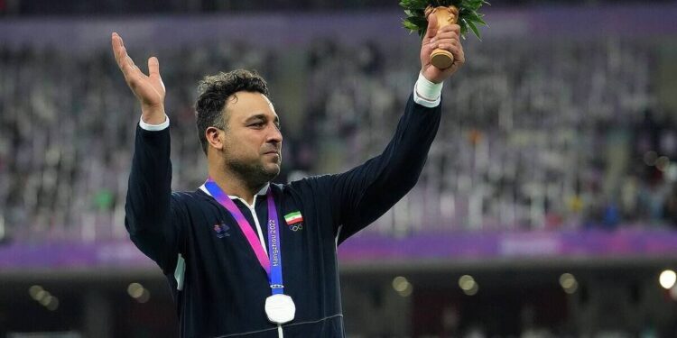 شاید به انتخابات دوومیدانی ورود می‌کنم