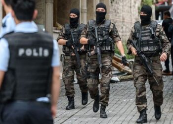 حمله مسلحانه به یک کلیسا در استانبول