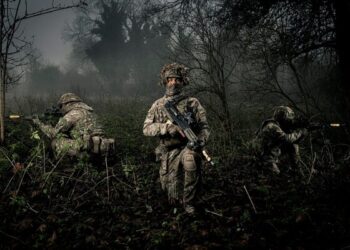 تلگراف: برای غرب جلوگیری از جنگ احتمالا بسیار دیر شده است