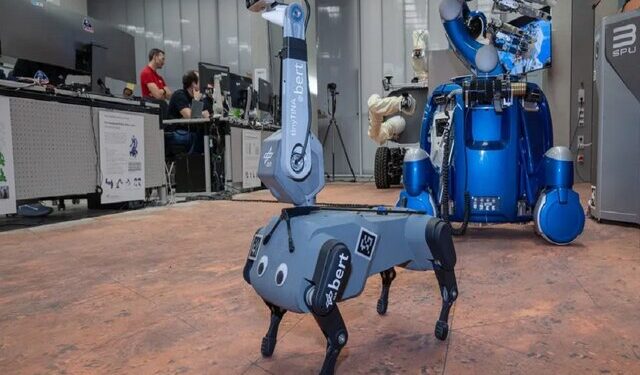 کنترل یک سگ رباتیک از فضا