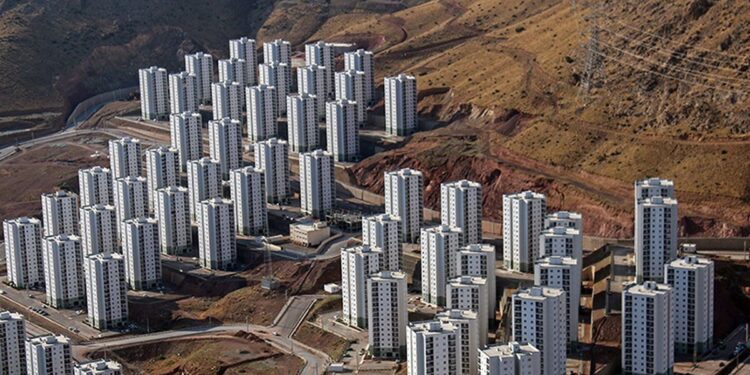 زندانیان چینی برای ساخت مسکن به ایران می آیند!