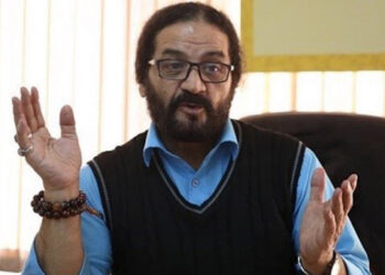 جمشید جم خواننده ترانه ماندگار «یار دبستانی من» از دنیا رفت.