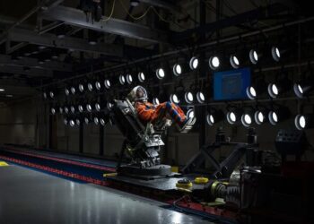 تکمیل آزمایش‌های انسانی تجهیزات فضاپیما توسط ناسا