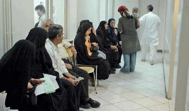 معاینه همزمان چند بیمار در مطب؛ ممنوع / از تذکر شفاهی تا منع دائم طبابت، جریمه خاطیان