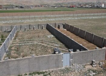 با حضور وزیر راه و شهرسازی انجام شد؛ آغاز ساخت ۵۴ هزار واحد مسکن ملی در خوزستان/ اهدای ۳ هزار قطعه زمین طرح جوانی