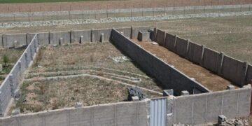 با حضور وزیر راه و شهرسازی انجام شد؛ آغاز ساخت ۵۴ هزار واحد مسکن ملی در خوزستان/ اهدای ۳ هزار قطعه زمین طرح جوانی