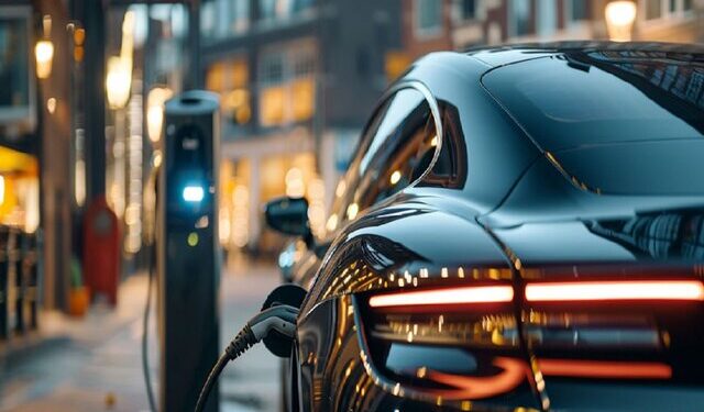 خودروهای الکتریکی با غشائی حاوی الماس سریعتر شارژ میشوند