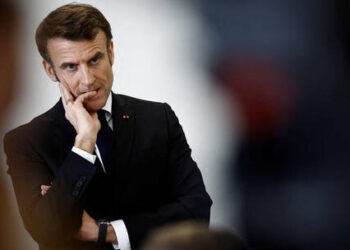 پالتیکو: ماکرون سقوط اوکراین را قریب‌الوقوع می‌داند