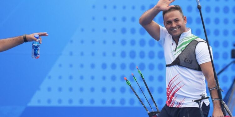 غلامرضا رحیمی ورزشکار دزفولی موفق به کسب سهمیه پارالمپیک پاریس شد