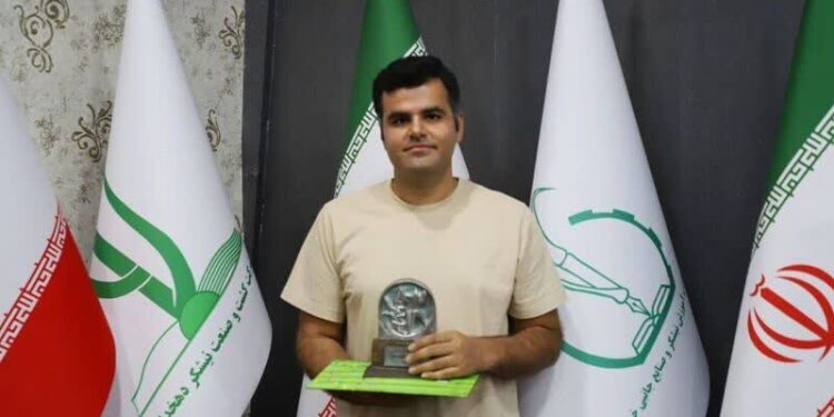 علی معرف در جشنواره ملی عکس «قاب سبز» درخشید.