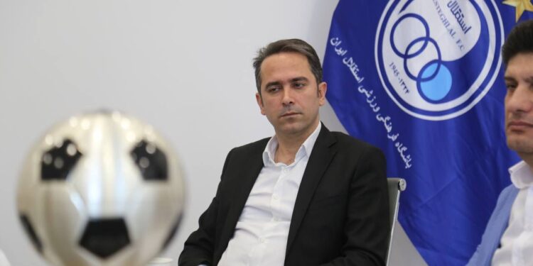 واکنش خطیر به صحبتهای نکونام: اصلا شاگرد آخر هستم؛ حاضرم به خاطر استقلال ناسزا بشنوم