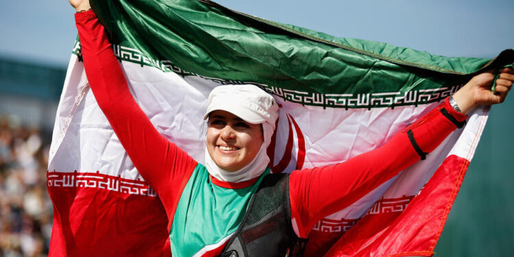 بازگشت زهرا نعمتی به اردوی پاراتیروکمان