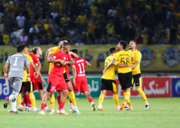 ترکیب احتمالی سپاهان مقابل تراکتور؛ اندیشه‌های مورایس با دستان بسته در تبریز