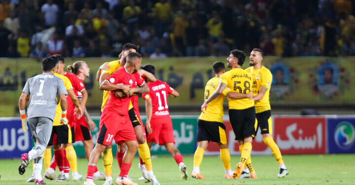 ترکیب احتمالی سپاهان مقابل تراکتور؛ اندیشههای مورایس با دستان بسته در تبریز