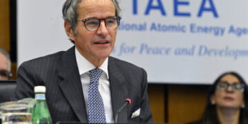 گروسی: به دنبال بهبود سطح همکاری آژانس با ایران هستم