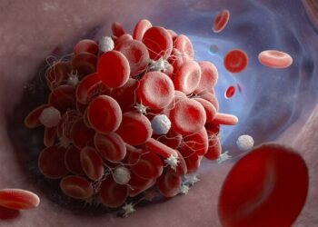 نوشیدنی که خطر لخته شدن خون را افزایش می‌دهد