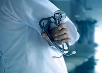 اظهارات سخنگوی سازمان نظام پزشکی درباره علل خودکشی در جامعه پزشکی