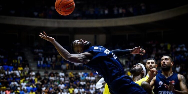 بسکتبال ایران بر مدار حاشیه و توهین