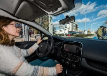 برای زنده ماندن، مانند زنان رانندگی کنید