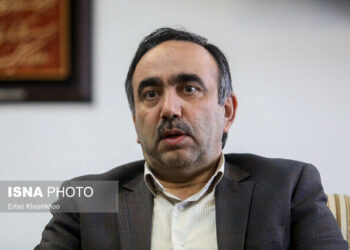 انتخابات الکترونیکی در شهرهای بزرگ برگزار می‌شود