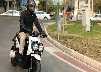۱۶ ساله ها هم می توانند گواهینامه موتور سیکلت بگیرند