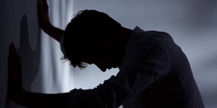 ۱۰ ماده غذایی تشدید کننده اضطراب و افسردگی