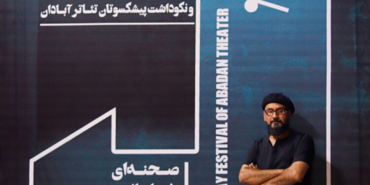 دبیر نخستین جشنواره اردیبهشت تئاتر آبادان : این جشنواره  یک شوک برای هنر و هنرمندان است .