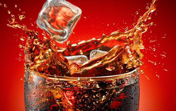 هشدار/ افزایش پیشرونده مصرف نوشابه های گازدار و نوشیدنی های شیرین