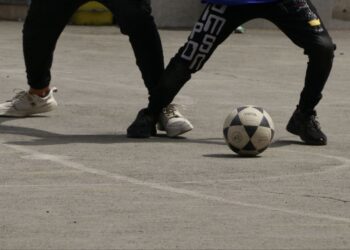 توپ رد شد پا رو بزن!