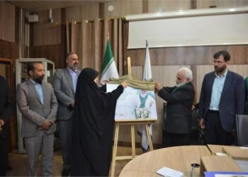 کتاب “سه‌شنبه‌های بی‌قراری” با حضور مدیرکل فرهنگ و ارشاد اسلامی خوزستان رونمایی شد.