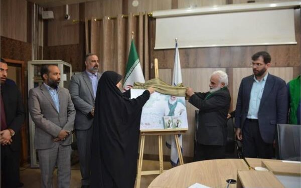 کتاب “سه‌شنبه‌های بی‌قراری” با حضور مدیرکل فرهنگ و ارشاد اسلامی خوزستان رونمایی شد.