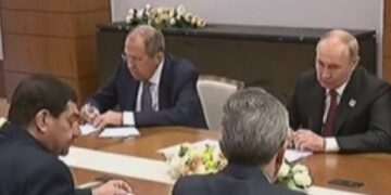 مخبر: مسائل بین ایران و روسیه با تغییر دولت‌ها تغییر نخواهند کرد