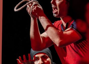 استقبال از هاله ادامه دارد/ نمایشی براساس یک داستان واقعی