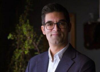 بررسی قوانین لیگ برتر فوتبال