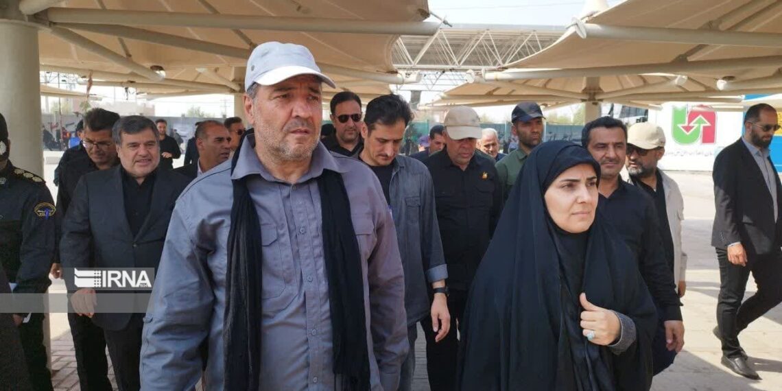 وزیر راه و شهرسازی: بیش از ۵۰ درصد تردد زوار اربعین از مرز مهران انجام شده است