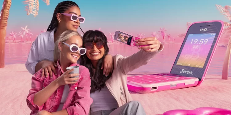 عرضه گوشی باربینشان با «بازی مار»؛ سازندگان این موبایل غیرهوشمند میگویند سمزدایی دیجیتالی میکند