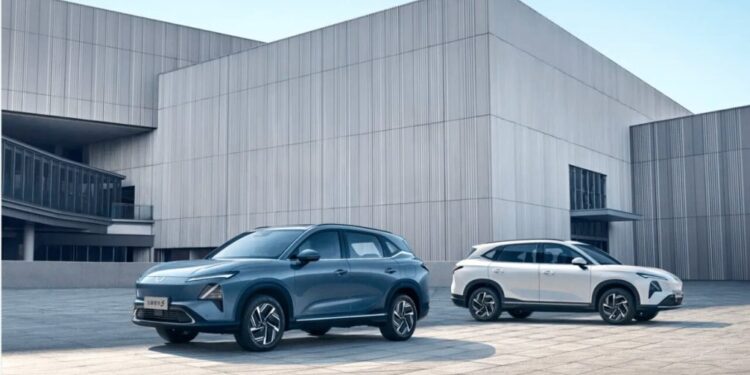 شاسی‌ بلند پرآپشن چینی که از دنا پلاس توربو اتوماتیک ارزان‌تر است!