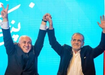 ظریف: با تمام توان در خدمت ایران و دولت خواهم بود/ پزشکیان را تنها نگذارید