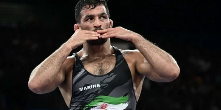 دکتر شادگان: شانه یزدانی را ۴ بار جا انداختم