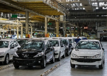 رکود مرگبار بازار خودرو/ پیش‌فروش خودرو کلاهبرداری است