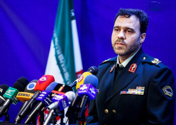 سخنگوی فراجا در یادداشتی مطرح کرد: مرگ سالانه ۴۰۰۰ نفر به دلیل خودکشی در کشور/ چگونه باید از خودکشی پیشگیری کرد؟