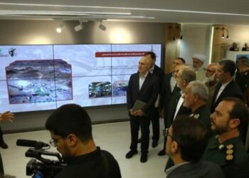 بازدید پزشکیان از فعالیت‌های زیربنایی و زیرساختی قرارگاه سازندگی خاتم‌الانبیاء (ص)