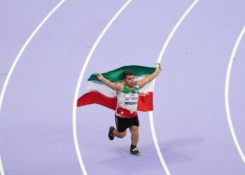 واکنش ‌نماینده‌ خوزستان به پس گرفتن طلای پارالمپیک بیت‌سیاح پس از نشان دادن پرچم «خانم ام‌البنین»