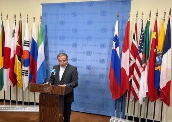 عراقچی: حزب‌الله به تنهایی قادر است از لبنان محافظت کند