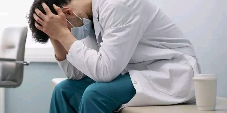 جانشین وزیر بهداشت: تا ۷-۸ سال دیگر، پزشکی در ایران نمی ماند