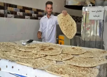 تنور گران‌فروشی و کم‌فروشی نان داغ شد