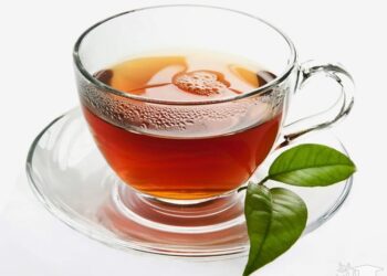 عوارض مصرف بیش از حد چای سیاه برای سلامت بدن