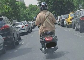 وزارت کشور: خانم ها برای دریافت «گواهینامه موتورسیکلت» منع قانونی ندارند