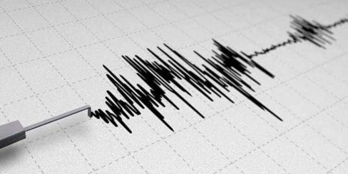 دزفول بر مدار زلزله/سالند هفت بار لرزید