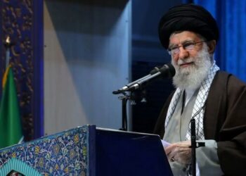 گزیده سخنان حضرت آیت‌الله خامنه‌ای در نمازجمعه تهران طوفان الاقصی یک حرکت قانونی بود/کار درخشان نیروهای مسلح ایران یک کار کاملاً قانونی و مشروع بود